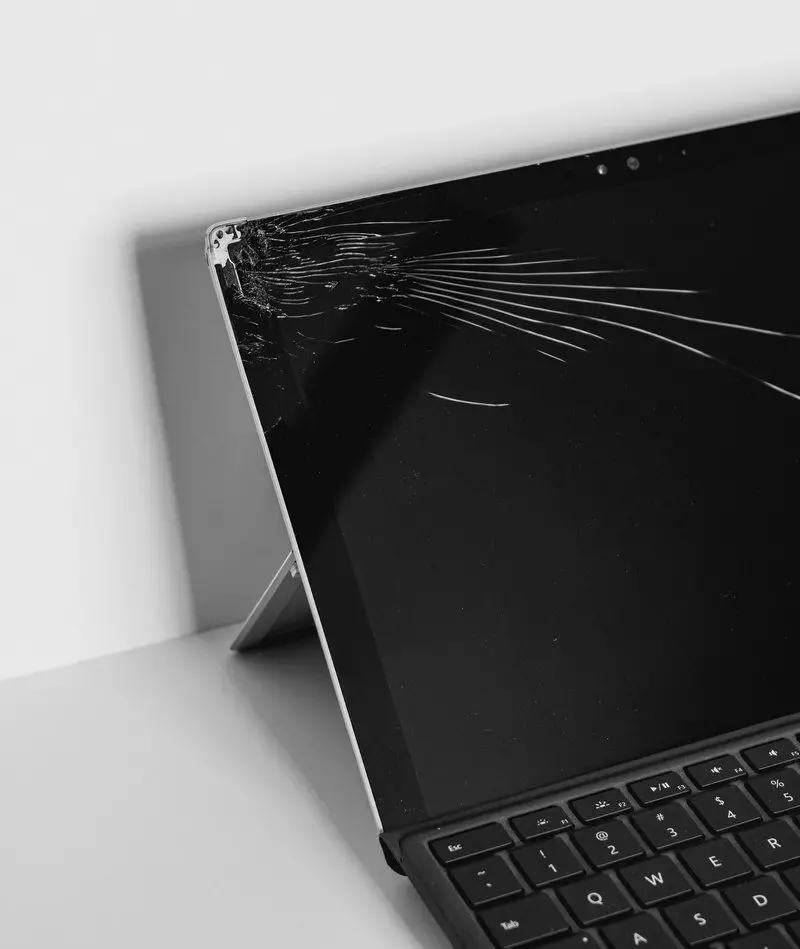 It's not just dropped phones... many 'road warriors' have smashed a laptop screen!